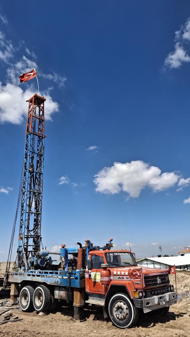 Lalahan bölgesinde sondaj çalışması